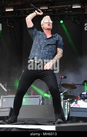 SUNRISE FL - APRIL 29: Jeff Gutt of Stone Temple Pilots performs during Fort Rock at Markham Park on April 29, 2018 in Sunrise, Florida. Credit: mpi04/MediaPunch Stock Photo