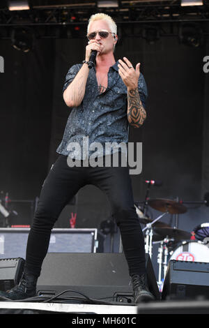 SUNRISE FL - APRIL 29: Jeff Gutt of Stone Temple Pilots performs during Fort Rock at Markham Park on April 29, 2018 in Sunrise, Florida. Credit: mpi04/MediaPunch Stock Photo