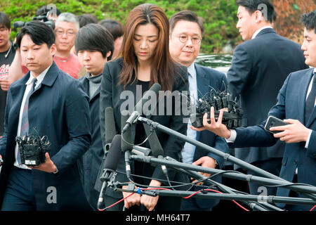 Seoul, South Korea. 1st May, 2018. Cho Hyun-Min (C), a senior executive at Korean Air Lines and the second daughter of its chairman Cho Yang-Ho who is also chairman of Hanjin Group, appears to be questioned at Gangseo police station in Seoul, South Korea. Cho Hyun-Min is accused of throwing water in the face of an ad agency manager during a meeting in March. Credit: Aflo Co. Ltd./Alamy Live News Stock Photo