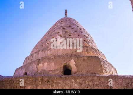 Old House in Al Qasr, old village in Dakhla Desert, Egypt Stock Photo