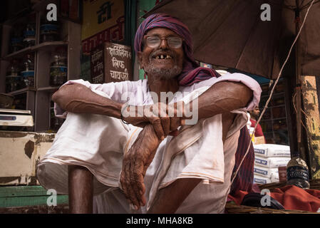 An older man sitting for a portrait in Hajipur, India. Stock Photo