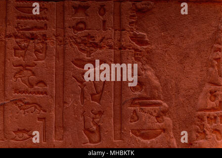 Well preserved authentic real Egyptian hieroglyphs on the wall in a temple Stock Photo