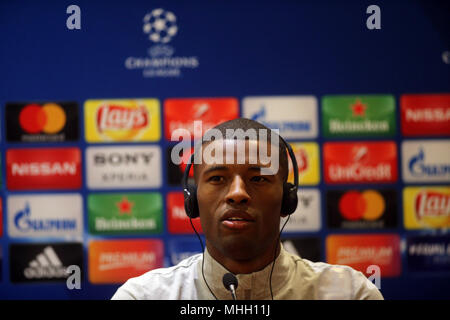 Rome, Italy. 01st May, 2018. 01.05.2018. Rome, Italy: Georginio Wijnaldum during the press conference before the Uefa Champions League match AS Roma vs Liverpool in olympic stadium in Rome. Credit: Independent Photo Agency/Alamy Live News Stock Photo