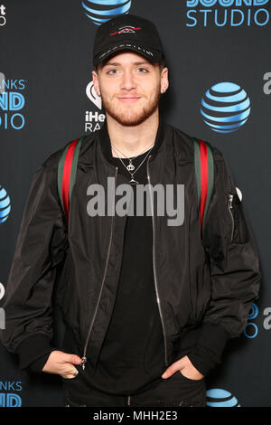 Bala Cynwyd, PA, USA. 1st May, 2018. Elle Winter pictured visiting Q 102 performance studio in Bala Cynwyd, Pa onMay 1, 2018 Credit: Star Shooter/Media Punch/Alamy Live News Stock Photo