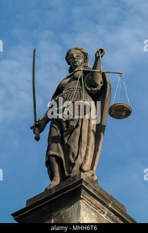 Statue of Lady Justice on the roof of the former courthouse (Het Gerecht) in Leiden, now in use by Leiden University Stock Photo