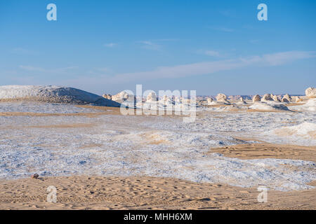 White Desert National Park, Libyan Desert, Egypt Stock Photo: 26368676 ...