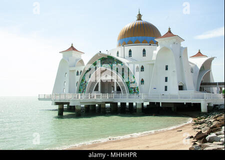 Beautiful view of the Melaka Straits Mosque or floating mosque, (Masjid Selat Melaka). Located in the city of Melaka (Melacca) Malaysia Stock Photo