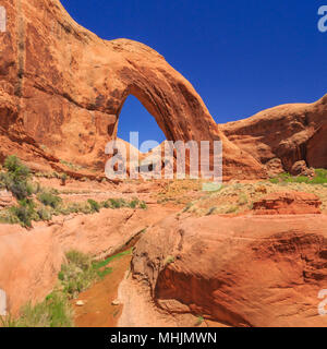 broken bow arch in the glen canyon national recreation area near escalante, utah Stock Photo