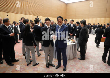 (L-R) Yuzuru Hanyu, Shinzo Abe, Japanese Delegation for PyeongChang 2018 Olympic and Paralympic attend the convivial party after the testimonial presentation ceremony at Prime Minister's official residence in Tokyo, Japan on April 26, 2018. (Photo by AFLO SPORT) Stock Photo
