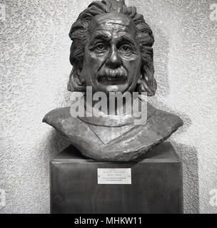 1950s, historical, a bronze bust of Albert Einstein, the famous jewish Theoretical physicist and Noble Prize winner, by sculptress Doreen Anziska, Israel. Stock Photo
