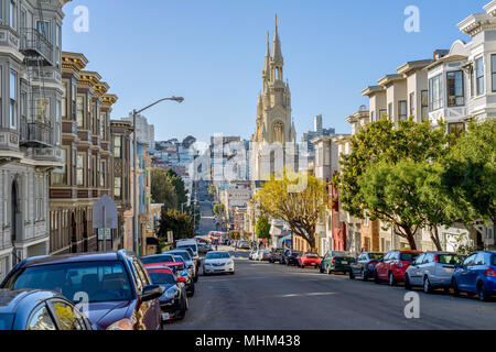 Hill City - Sunny winter day view of hillside neighborhoods on Filbert Street, looking from Telegraph Hill toward Russian Hill. San Francisco, CA, USA Stock Photo