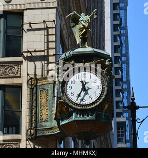 The 1926 'Father Time' clock located outside the Jeweler's Building in Chicago's downtown Loop business district. Stock Photo