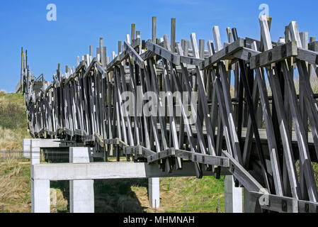 Het Wrakhout, wooden footbridge / pedestrian bridge at Wenduine, De Haan, West Flanders, Belgium Stock Photo