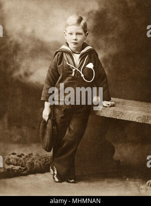 Prince Albert, Duke of York, aged six in 1901 Stock Photo