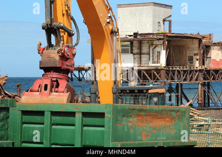 The Demolition of Colwyn Bay Victoria Pier Stock Photo