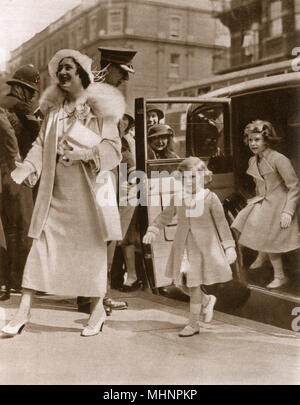 Duchess of York arriving with her daughters - Olympia Stock Photo