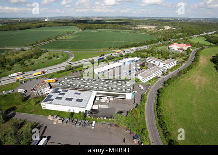 Grimma, Deutschland. 26th Apr, 2018. 26.04.2018 Saxony, Grimma: Various businesses have settled on the highway 14. Credit: Jan Woitas/dpa-Zentralbild/ZB | usage worldwide/dpa/Alamy Live News Stock Photo