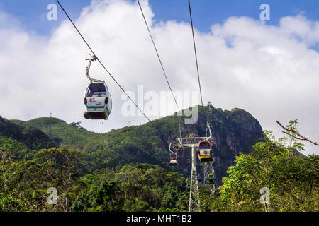 The Langkawi Cable car or SkyCab, is the major attractions in the island. It was officially opened in 2003 by former prime minister Tun . mahathir Stock Photo