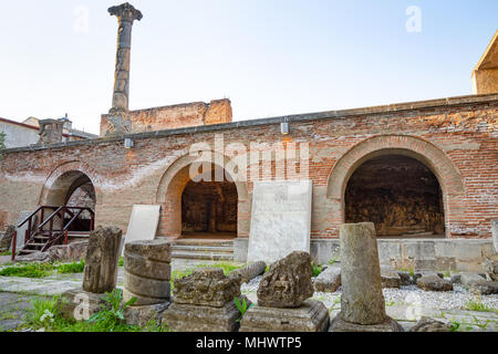 Bucharest, Rumania - 28.04.2018: Old ruins next to bust of Vlad Tepes, Vlad the Impaler, the inspiration for Dracula in Bucharest Stock Photo