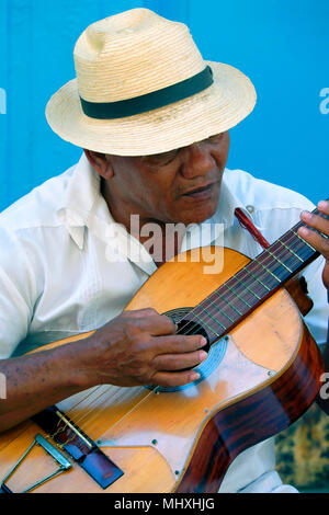 Guitar playing busker, Calle Obispo, Havana, Cuba Stock Photo