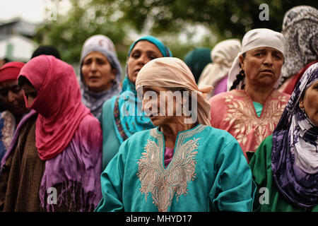 Shopian, India. 03rd May, 2018. A Kashmiri woman mourns the death of a teenager Umar Kumar in Pinjoora some 50 kilometers from Srinagar the summer capital of Indian controlled Kashmir on May 03, 2018. Umar was shot dead by government forces after the clashes erupt following a gun battle between rebels and Indian forces in Turkewangam area of south Kashmir's Shopian. Later the rebels managed to escape from the site of gun-battle, local residents said. Credit: Faisal Khan/Pacific Press/Alamy Live News Stock Photo