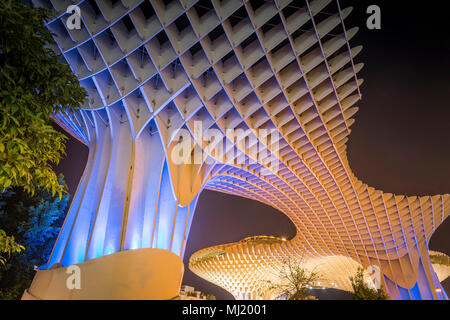 Modern architecture, wooden structure Metropol Parasol, illuminated at night, Plaza de la Encarnacion, Seville, Andalusia, Spain Stock Photo