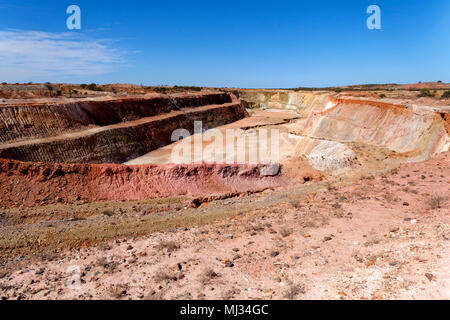 Open cut gold mine after water has been drained, Eastern Goldfields, Western Australia Stock Photo