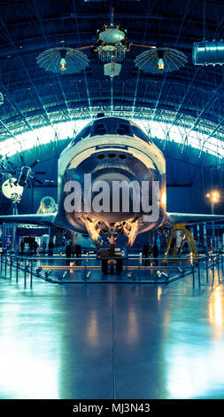 space shuttle discovery at the Udvar-Hazy Center in Virginia Stock Photo