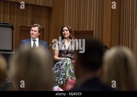 Ecco CEO Dieter Kasprzak (2L-R), Dutch presenter and awardee Hadassah de  Boer, Crown Princess Mary of Denmark and Danish beauty brand founder Ole  Henriksen attend the Ecco Walk in Style award ceremony