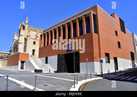 View of San Jerónimo el Real church and the Prado museum extension designed by Rafael Moneo with its monumental bronze doors, Madrid, Spain Stock Photo