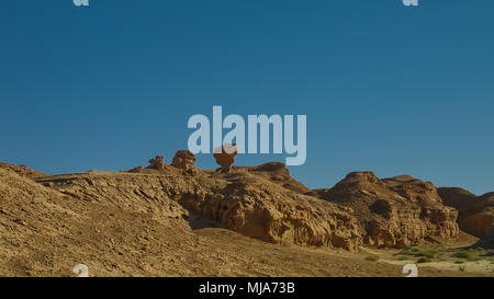 Buttes at the dried shore of Razazza lake aka Milh lake or Sea of Salt, Iraq Stock Photo