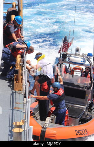 Coast guard cutter robert yered hi-res stock photography and