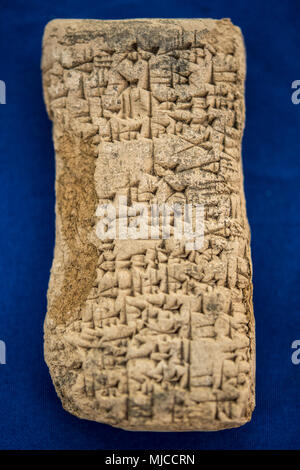Samples of ancient cuneiform Stock Photo - Alamy