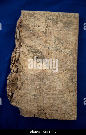 Samples of ancient cuneiform Stock Photo - Alamy