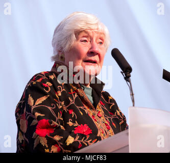 Shirley Williams, the politician who was labour, SDP and then libdem,talks at Oxford Arts festival Stock Photo