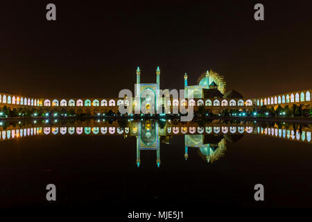 Masdsched-e Em?m / Royal Mosque / Imam Mosque / Shah Mosque and Ali Qapu in Isfahan Stock Photo