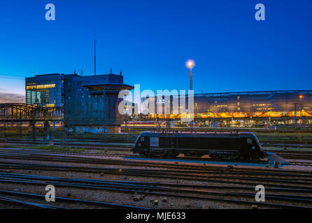 Tracks at München Hauptbahnhof (Munich main station), Zentraler Omnibusbahnhof ZOB (central coach station ZOB) in the background, Munich, Upper Bavaria, Bavaria, Germany, Europe Stock Photo