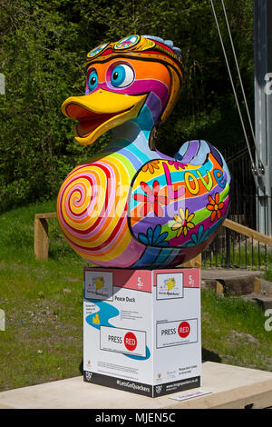 Ironbridge Gorge, Shropshire, UK. 5th May, 2018. The '˜Peace Duck' art duck from the '˜Let's Go Quackers' Art Installation, part of the May Bank Holiday celebrations in the Ironbridge Gorge in Shropshire, England. Credit: Rob Carter/Alamy Live News Stock Photo