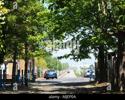 Queenborough, Kent, UK. 5th May, 2018. UK Weather: a sunny and warm day in Queenborough, Kent. Credit: James Bell/Alamy Live News