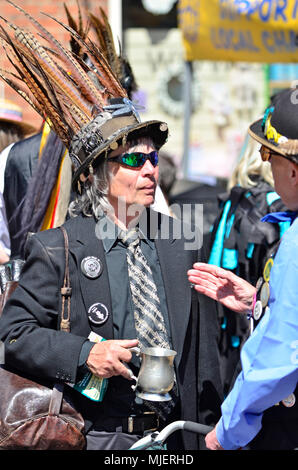 Rochester, Kent, UK. 5th May 2018. Perfect weather for the first day of the annual Rochester Sweeps Festival, taking place over all three days of the Bank Holiday weekend, celebrating the traditional holiday that chimney sweeps used to enjoy on May Day. A lot more Morris dancers than sweeps in evidence these days. Credit: PjrFoto/Alamy Live News Stock Photo