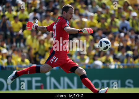 Sankyo Frontier Kashiwa Stadium, Chiba, Japan. 5th May, 2018. Kaminski (Jubilo), MAY 5, 2018 - Football/Soccer : 2018 J1 League match between Kashiwa Reysol 1-2 Jubilo Iwata at Sankyo Frontier Kashiwa Stadium, Chiba, Japan. Credit: Jun Tsukida/AFLO SPORT/Alamy Live News Stock Photo