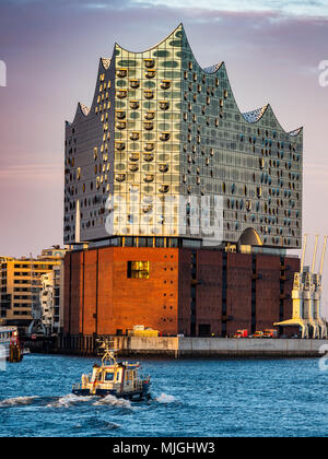 Elbphilharmonie  Hamburg - Elbe Philharmonic Hall - Elbi - Hamburg Concert Hall - architect Herzog & De Meuron - opened 2017 construction started 2007 Stock Photo