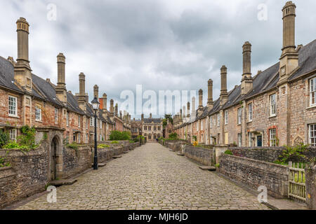 Vicars' Close in Wells Somerset, viewed looking towards the Vicars' Hall is claimed to be the oldest purely residential street with original buildings Stock Photo