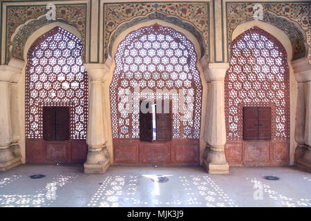 Beautiful decorations of an indian palace in Japur Stock Photo