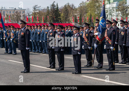 SAMARA - MAY 5: Dress rehearsal of military parade during celebration of the Victory day in the Great Patriotic War - russian soldiers marching on on  Stock Photo