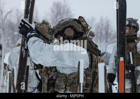 Airmen From The 321st Special Tactics Squadron Out Of The Royal Air ...