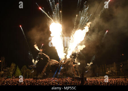 A giant, fire-breathing, 'Arcadia Spider' during the Metamorphosis show at Queen Elizabeth Park in London. Stock Photo