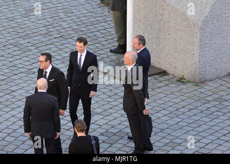 Vienna, Austria. 06. May 2018. To commemorate the victims of National Socialism. Picture shows from  Heinz Christian Strache (FPÖ) and  Sebastian Kurz (ÖVP). Credit: Franz Perc / Alamy Live News Credit: Franz Perc/Alamy Live News Stock Photo