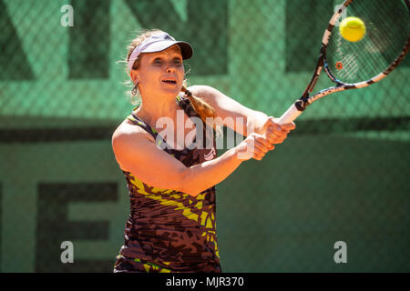 Karlsruhe, Deutschland. 06th May, 2018. Anne Schaefer (GER/TCR). GES/Tennis/Bundesliga: TEC Waldau Stuttgart, 06.05.2018 | usage worldwide Credit: dpa/Alamy Live News Stock Photo