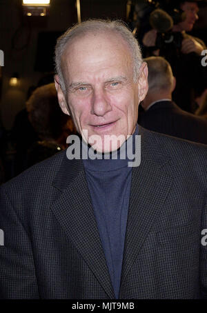 KEVIN COSTNER 'THIRTEEN DAYS' FILM PREMIERE LOS ANGELES USA WESTWOOD 19  December 2000 Stock Photo - Alamy